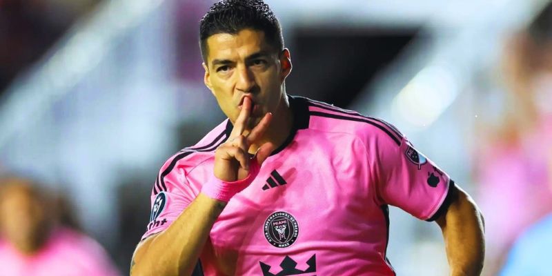 Con đường sự nghiệp của cầu thủ Luis Suárez